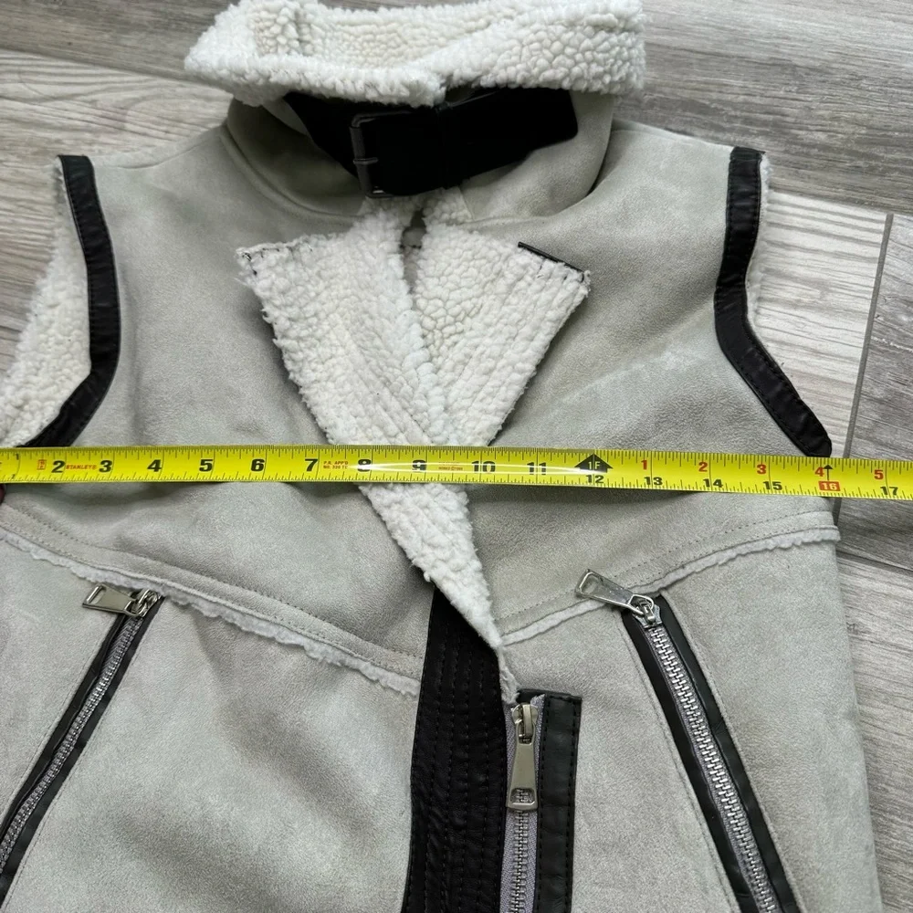 STELLA & Lorenzo Faux Shearling Moto Vest Size XS - Picture 10 of 16